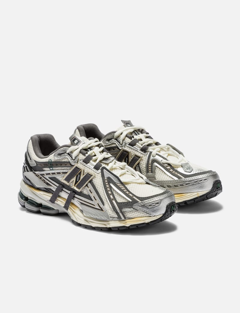 New Balance 1906A - Silver/Gold metallic sneakers with stability