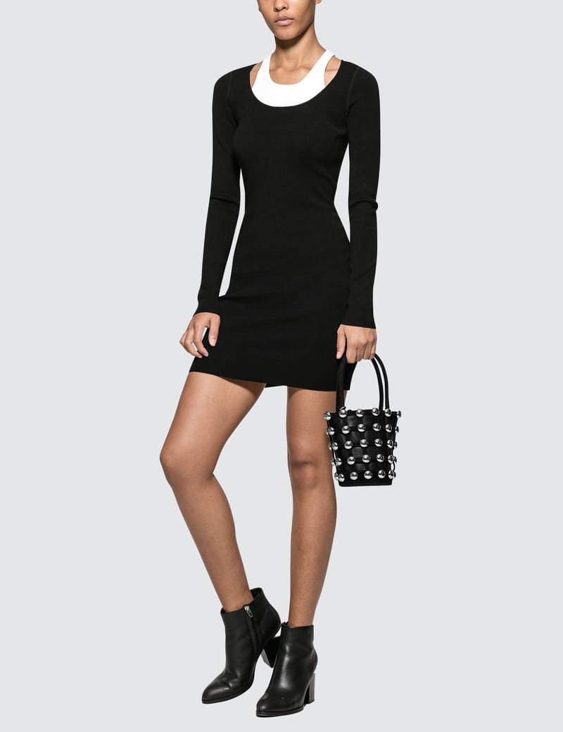 アレキサンダーワン - Roxy Cage Mini Bucket Bag with Stud | HBX