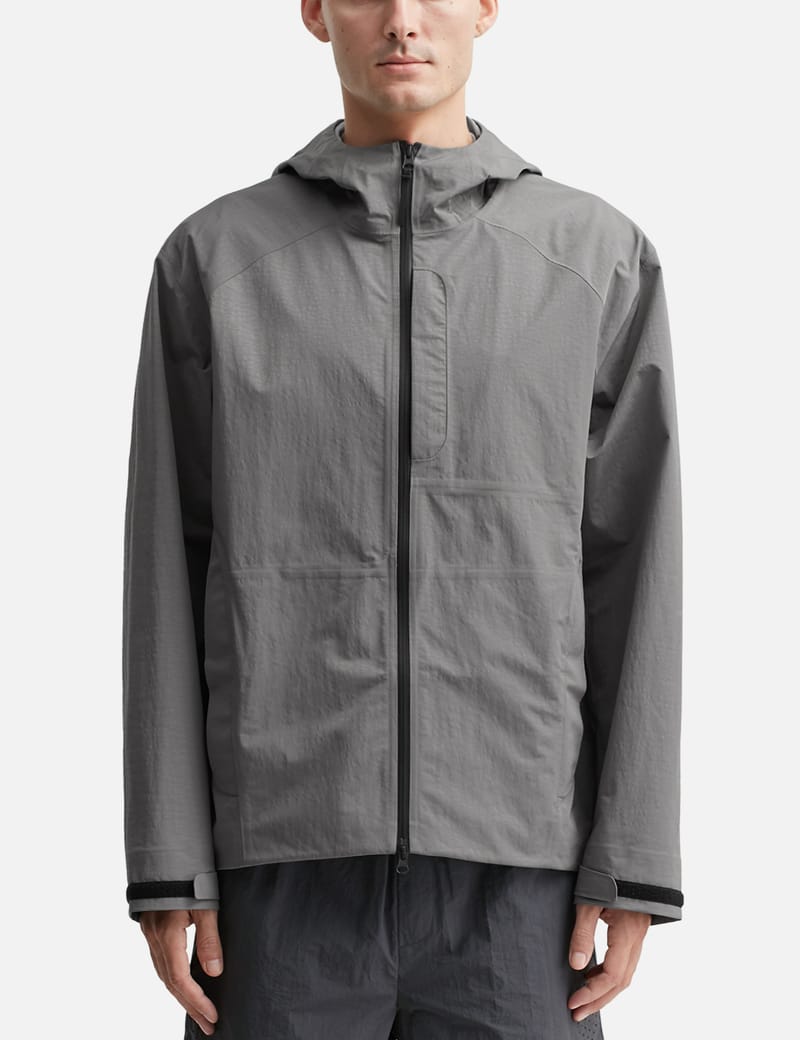 HIKING PATROL - 2.5L Shell Jacket | HBX - Globally Curated HIKING PATROL - 2.5L Shell Jacket | HBX - Globally Curated