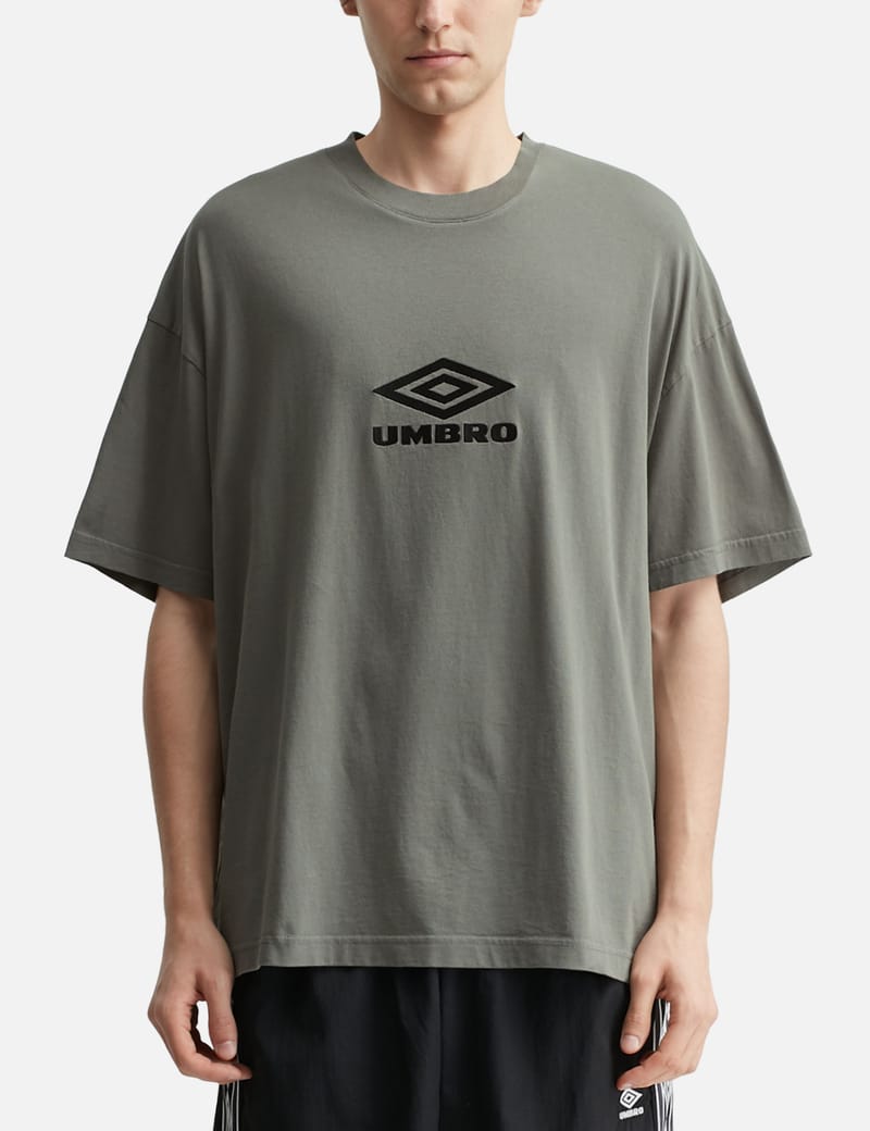 Umbro OG Logo T-Shirt - Boxy cotton tee with embroidered front