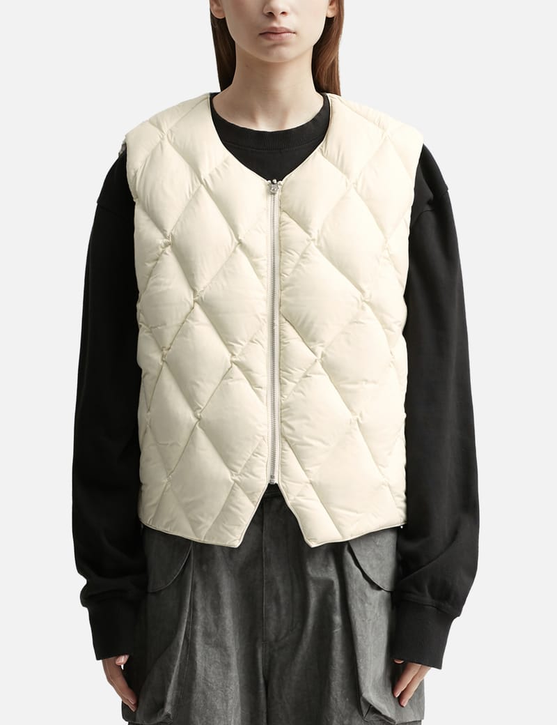 stussy REVERSIBLE QUILTED VEST商品削除致します - ダウンベスト