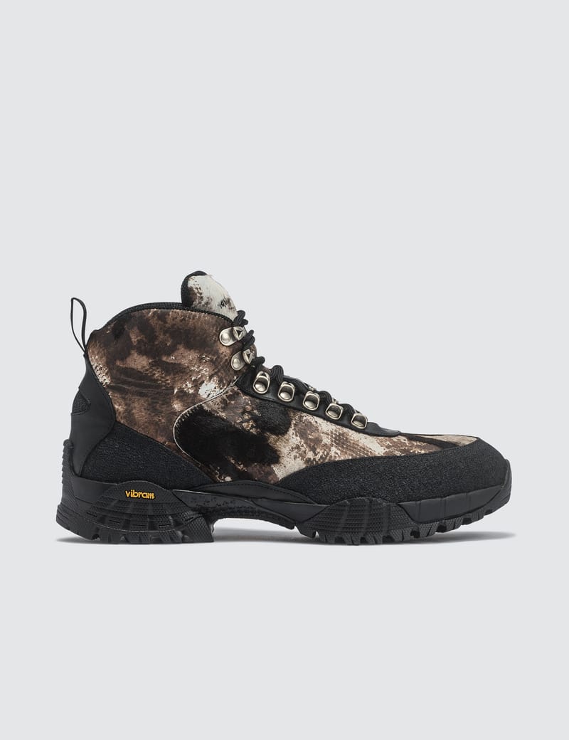 Alyx hiking outlet boots