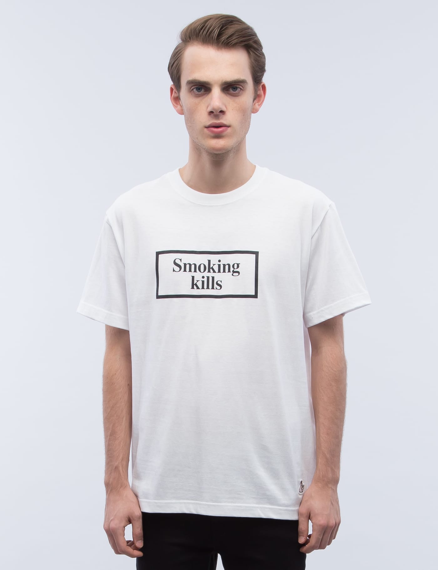 FR2 - Smoking Kills S/S T-Shirt | HBX - HYPEBEAST 為您搜羅全球潮流 