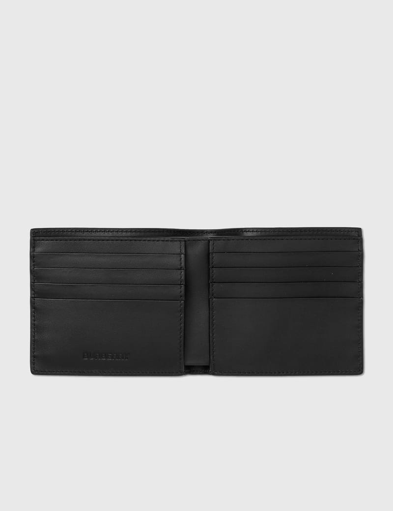 Vintage check new arrivals international bifold wallet