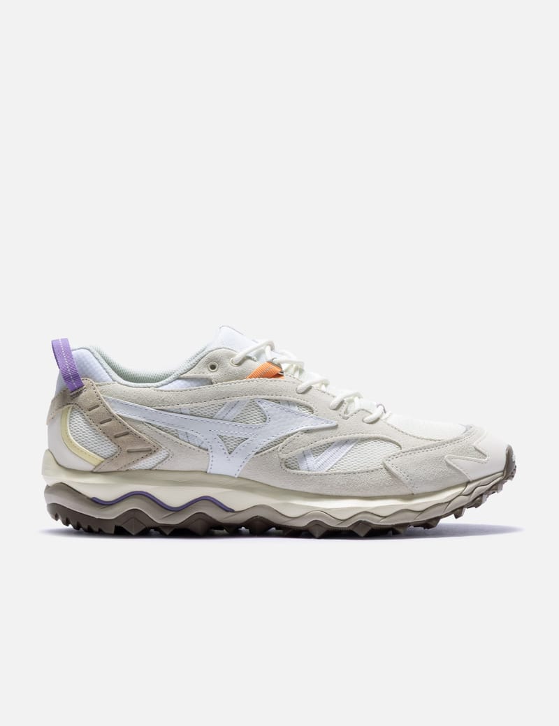 Mizuno Sportstyle - Wave Prophecy LS | HBX - Globally