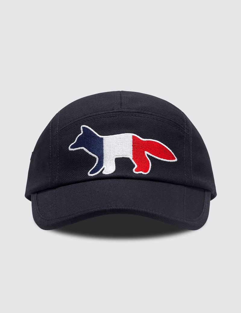 Maison Kitsuné - 5P Tricolor Fox Cap | HBX - HYPEBEAST 為您搜羅