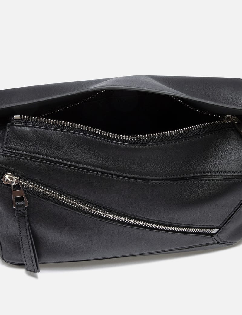ショルダーバッグ LOEWE PUZZLE BUM BAG Mini Puzzle bumbag in classic calfskin Grey - LOEWE