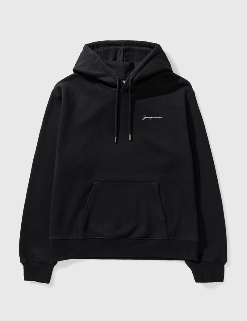 パーカー・フーディ JACQUEMUS Le Sweatshirt Brodet Hoodie Black Jacquemus Le Sweatshirt Brodé Hoodie | Black | FARFETCH