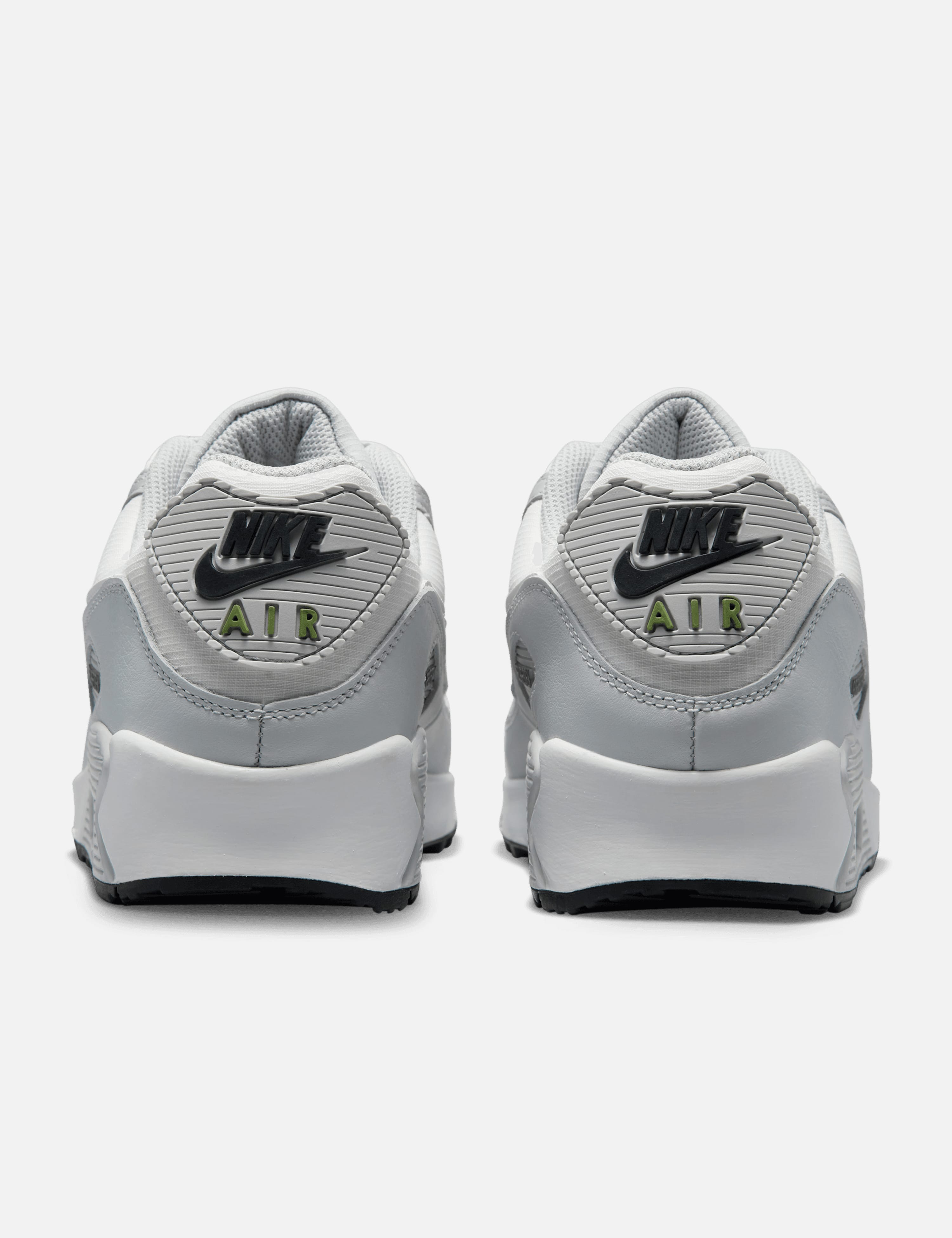 Nike - Nike Air Max 90 GTX | HBX - Globally Curated Fashion and