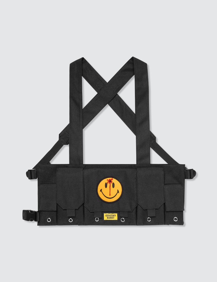 Chinatown Market - Patch Chest Rig | HBX - HYPEBEAST 為您搜羅全球潮流時尚品牌