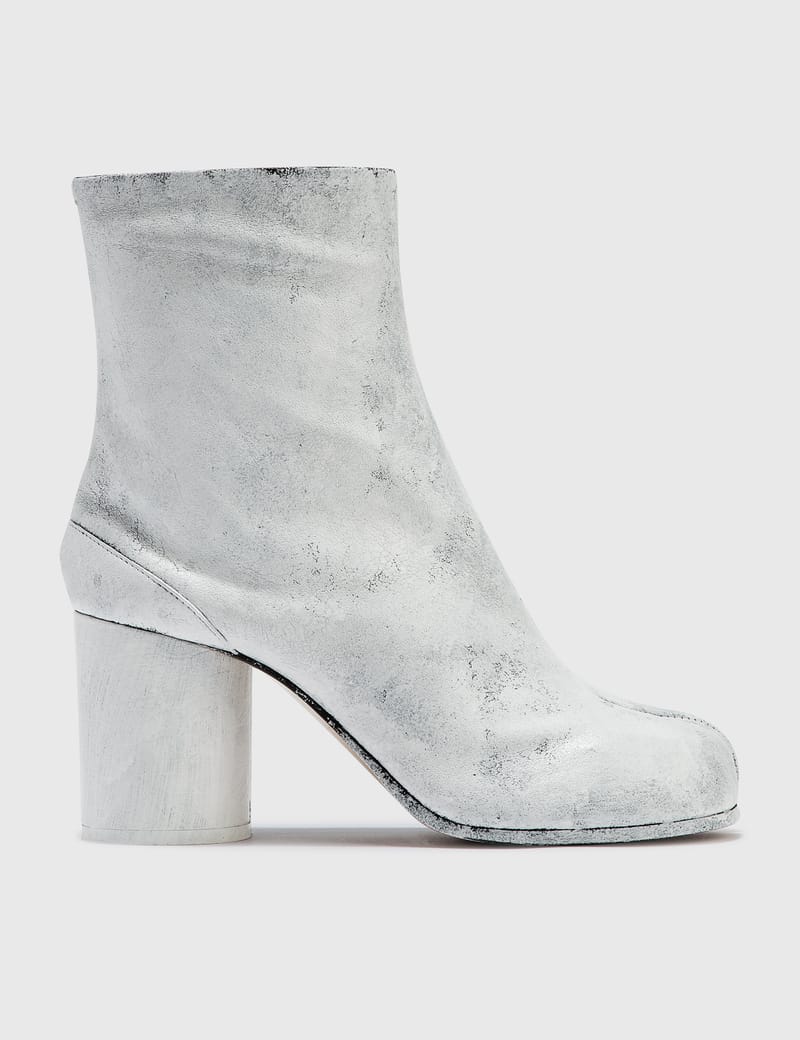 Maison Margiela - Tabi Bianchetto Boots | HBX - HYPEBEAST 為您搜羅