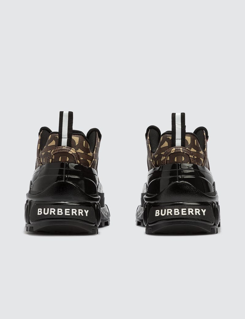 Burberry Box Leather Sneakers | White | FARFETCH