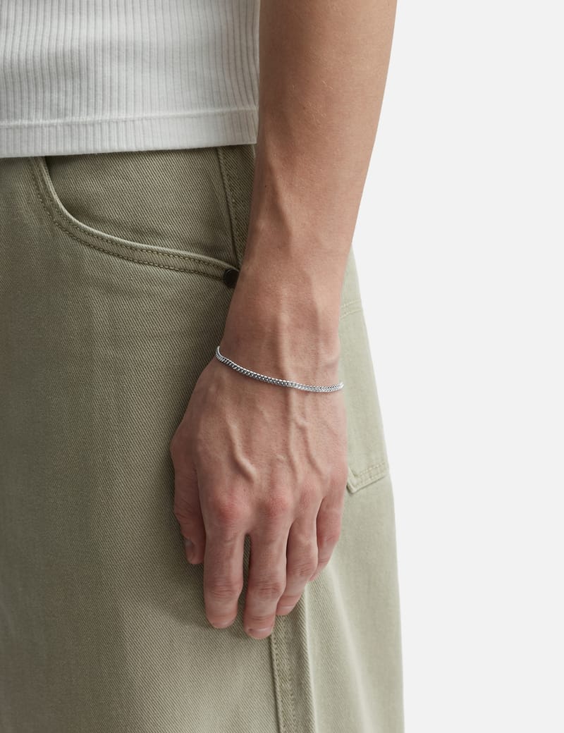 TOM WOOD - Curb Bracelet M | HBX - Globally Curated Fashion and