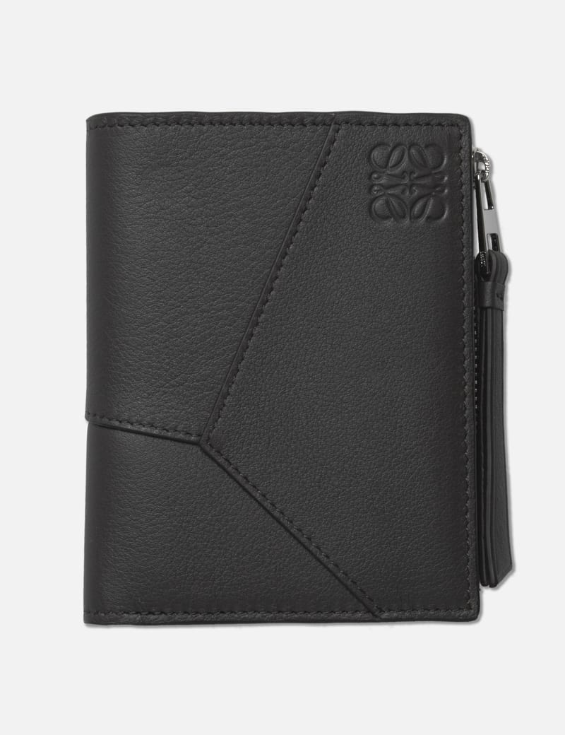 折りたたみ財布 LOEWE Loewe Embossed Slim Zip Wallet in Black Loewe - Slim Puzzle Compact Wallet | HBX - Globally Curated