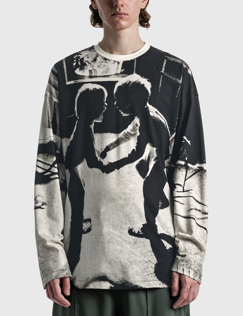 Graphic Long Sleeve T-shirt