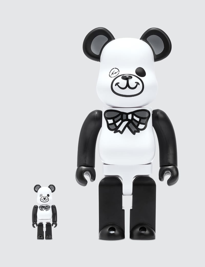 Medicom Toy - Fragment Design x Freemasonry 400% + 100% Be@rbrick Set  (White Ver.) | HBX - HYPEBEAST 為您搜羅全球潮流時尚品牌