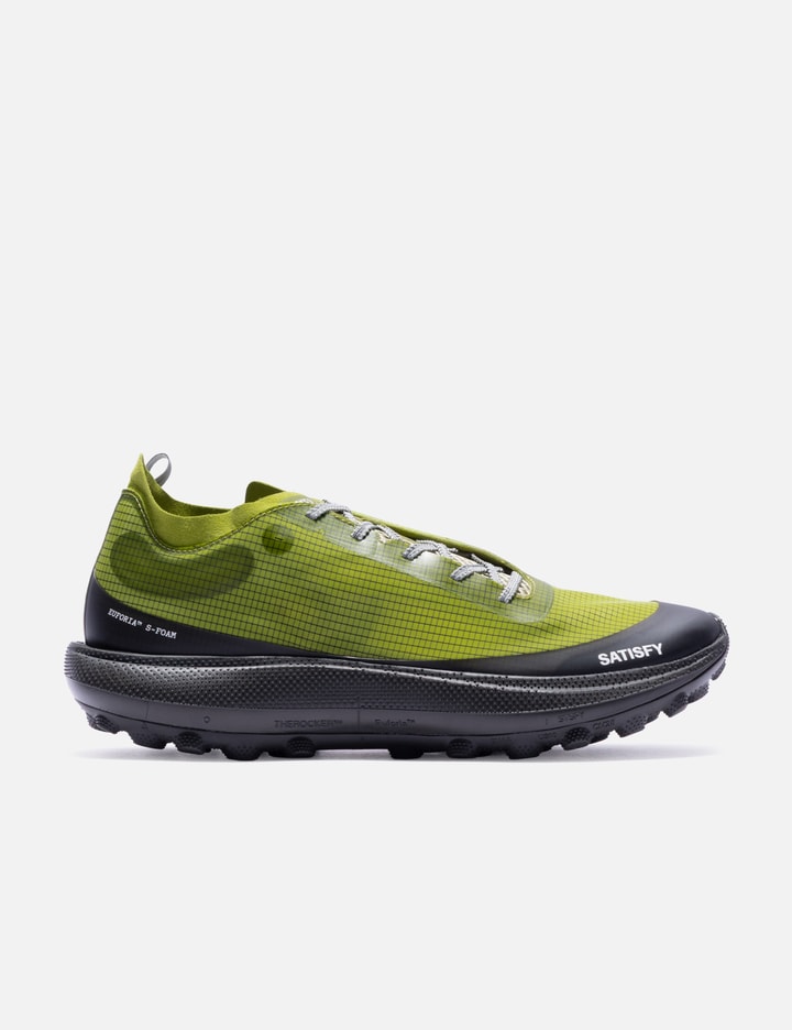 SATISFY The Rocker™ - 비대칭 레이스업과 Vibram 아웃솔의 고성능 러닝화 | HBX