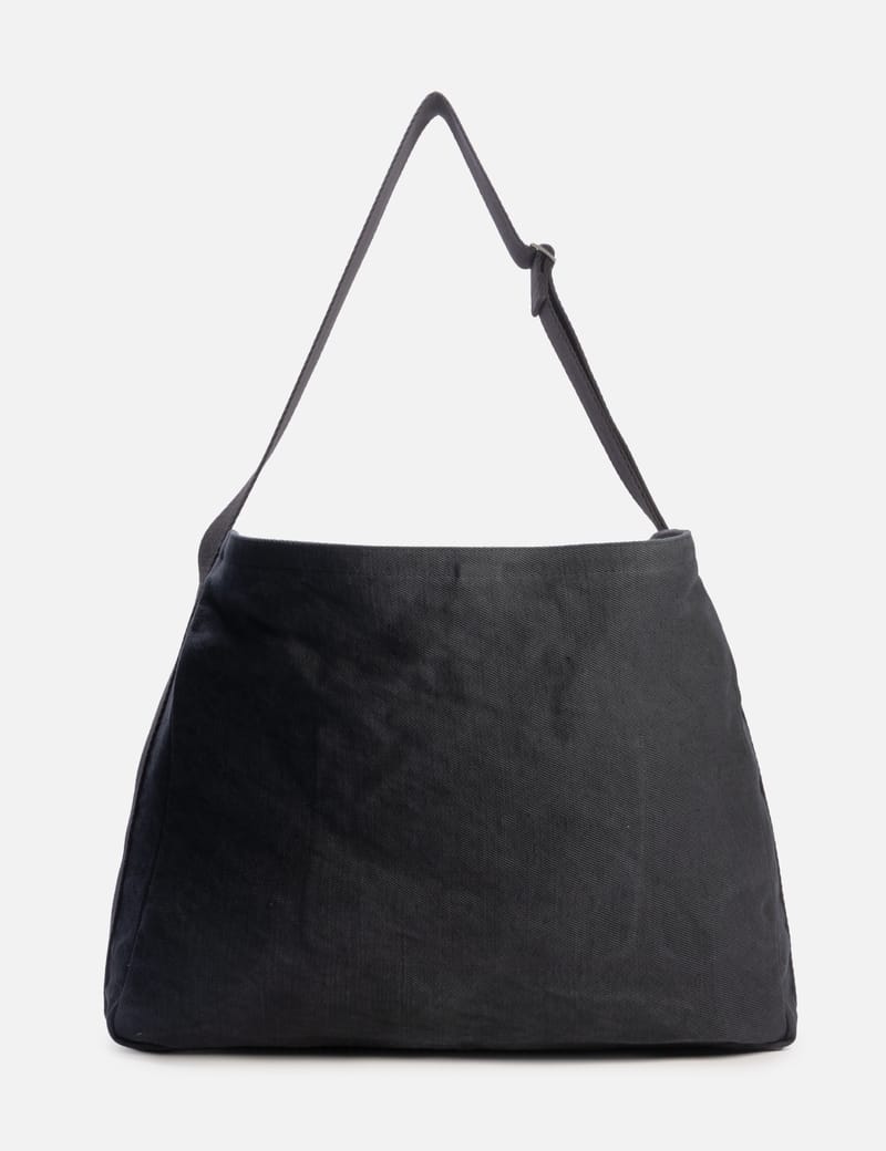 square-shoulder-bag-big-black-