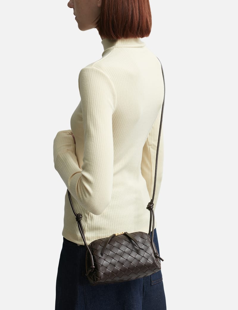 【関税送料込】BOTTEGA VENETA Concert Pouch Fondant Bottega Veneta - Intrecciato Concert Fondant Crossbody Pouch
