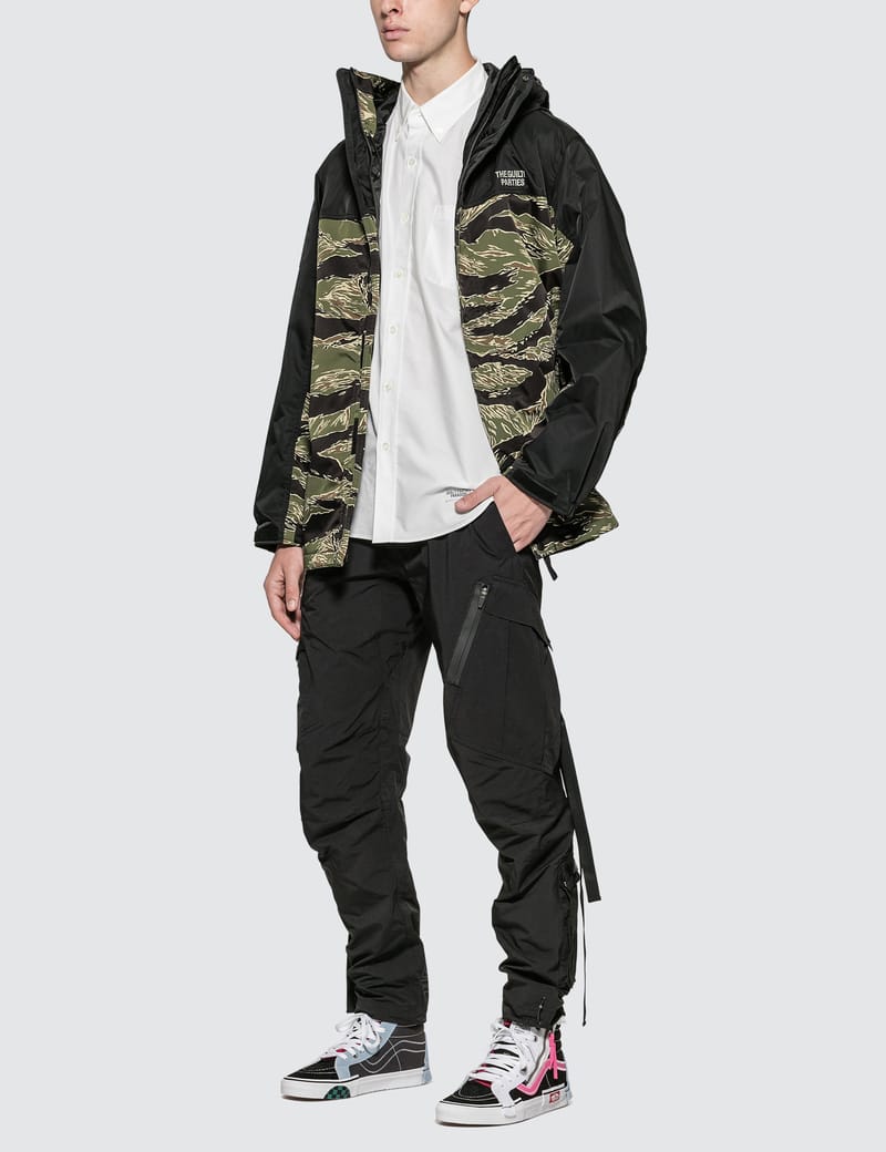 Wacko Maria - Tiger Camo Mountain Parka | HBX - Globally Curated