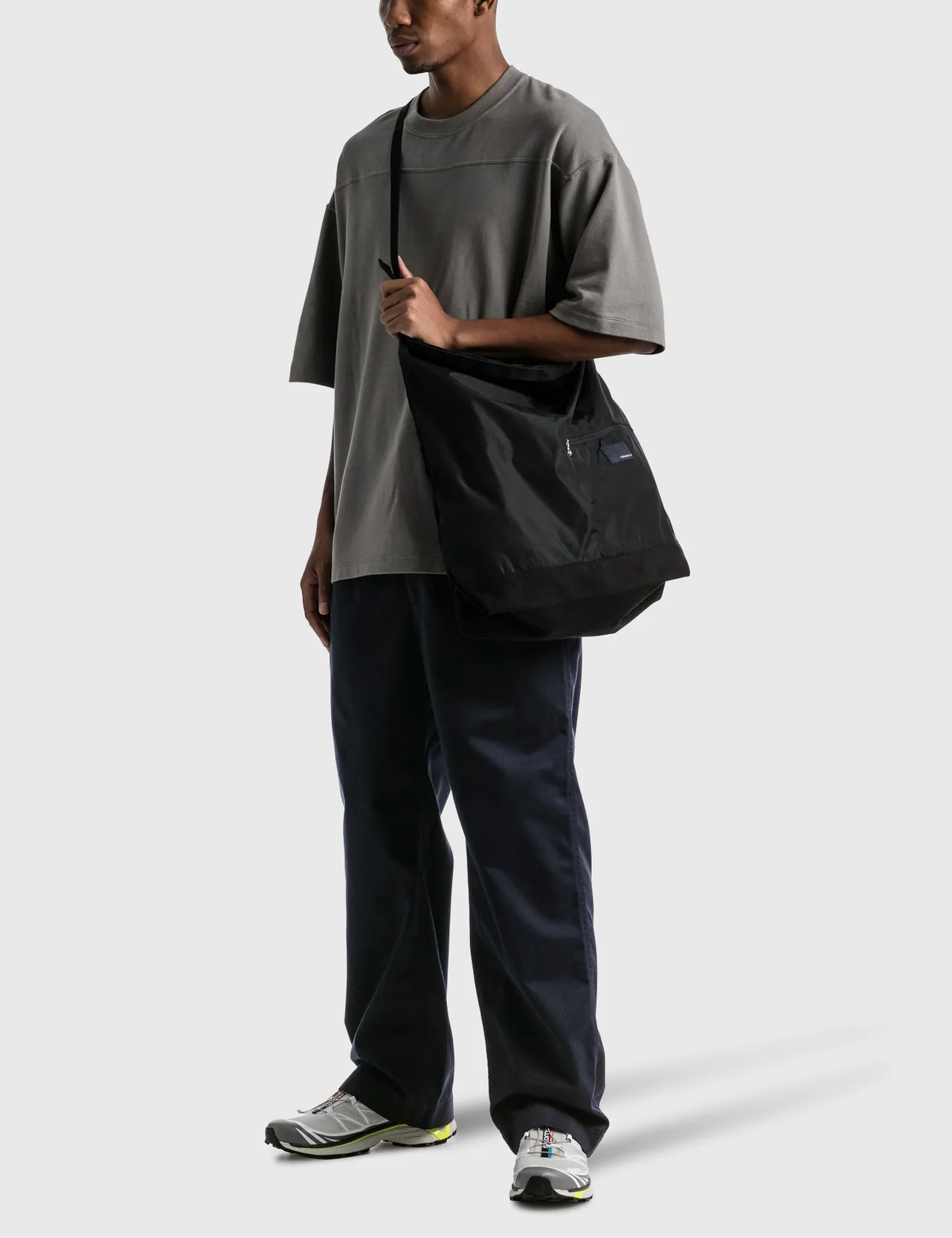 Nanamica - Utility Shoulder Bag | HBX - HYPEBEAST 為您搜羅全球潮流