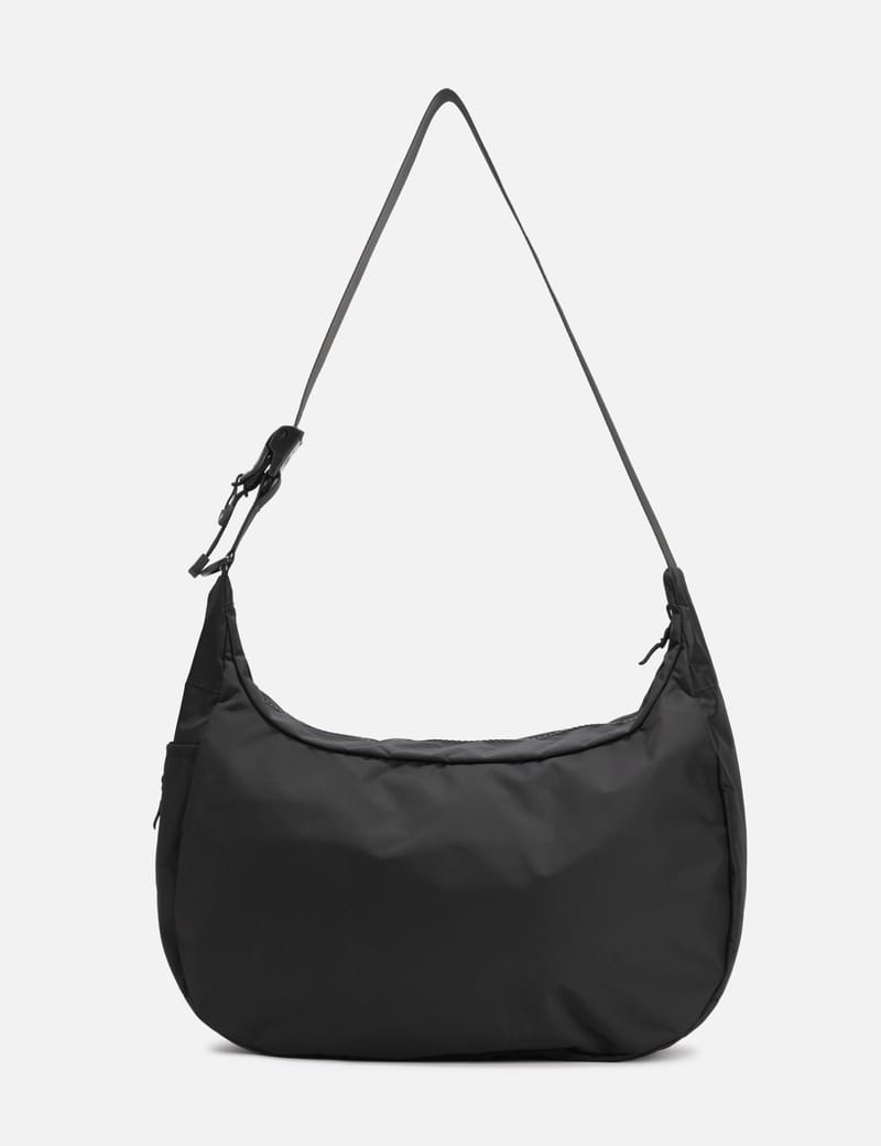 F.C. Real Bristol Tour Shoulder Bag - 防潑水大容量斜孭袋，設多個