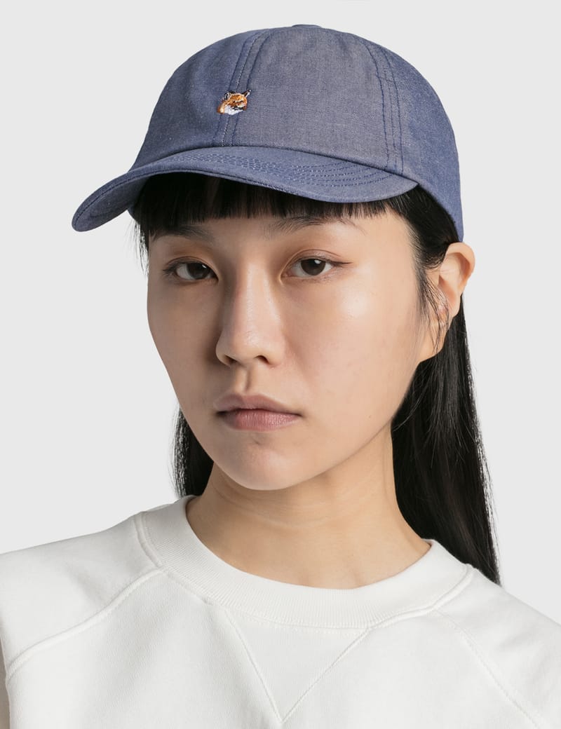 Maison Kitsuné - Small Fox Head Embroidery 6P Cap | HBX