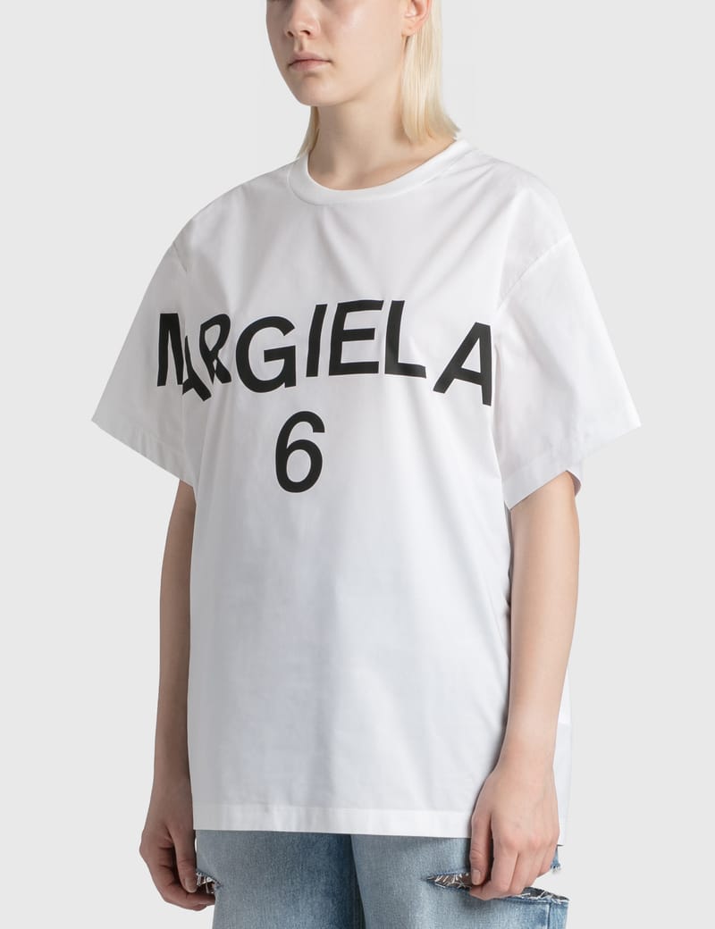 MM6 Maison Margiela - コットンポプリン ロゴTシャツ | HBX - ハイプ