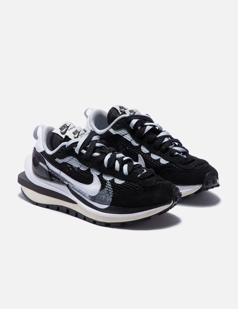 Sacai x nike ldv waffle cheap triple black  and  white