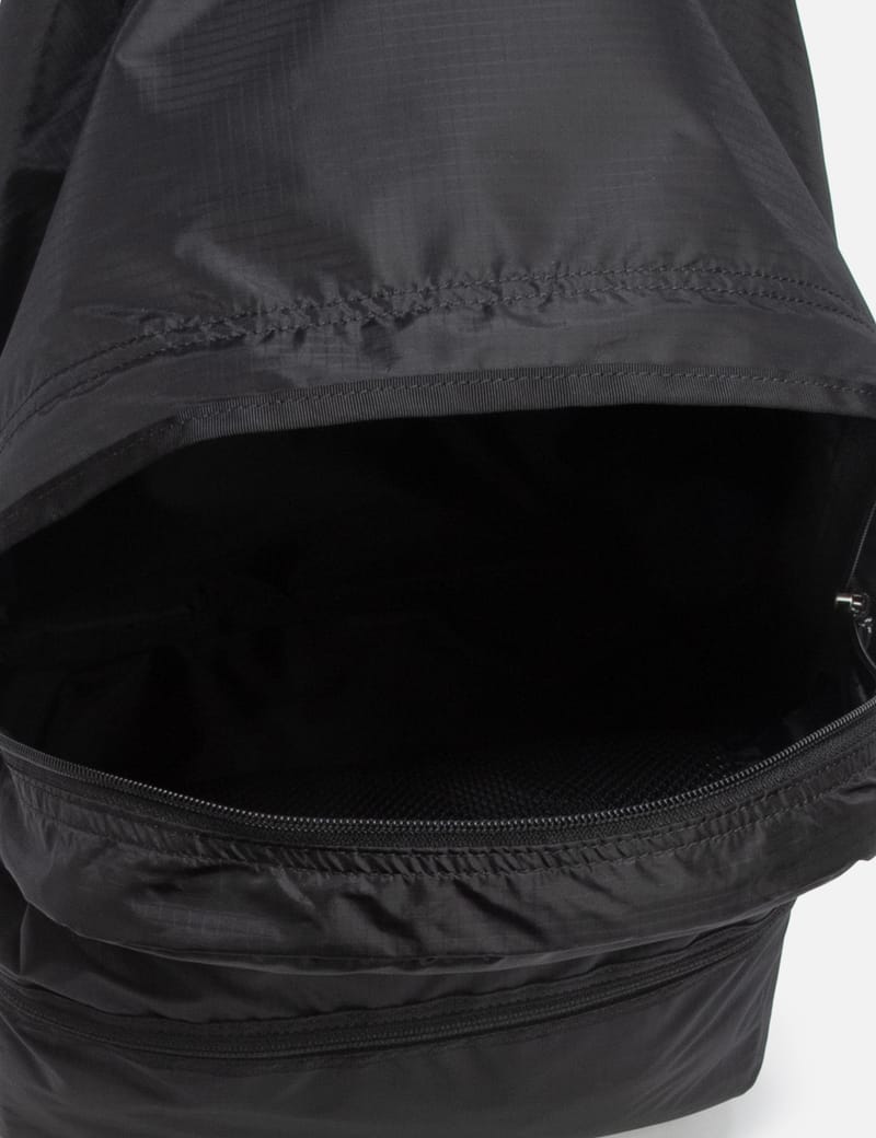 thisisneverthat ブラック ボディバッグ thisisneverthat Men's Washed Nylon Waist Bag in Black thisisneverthat