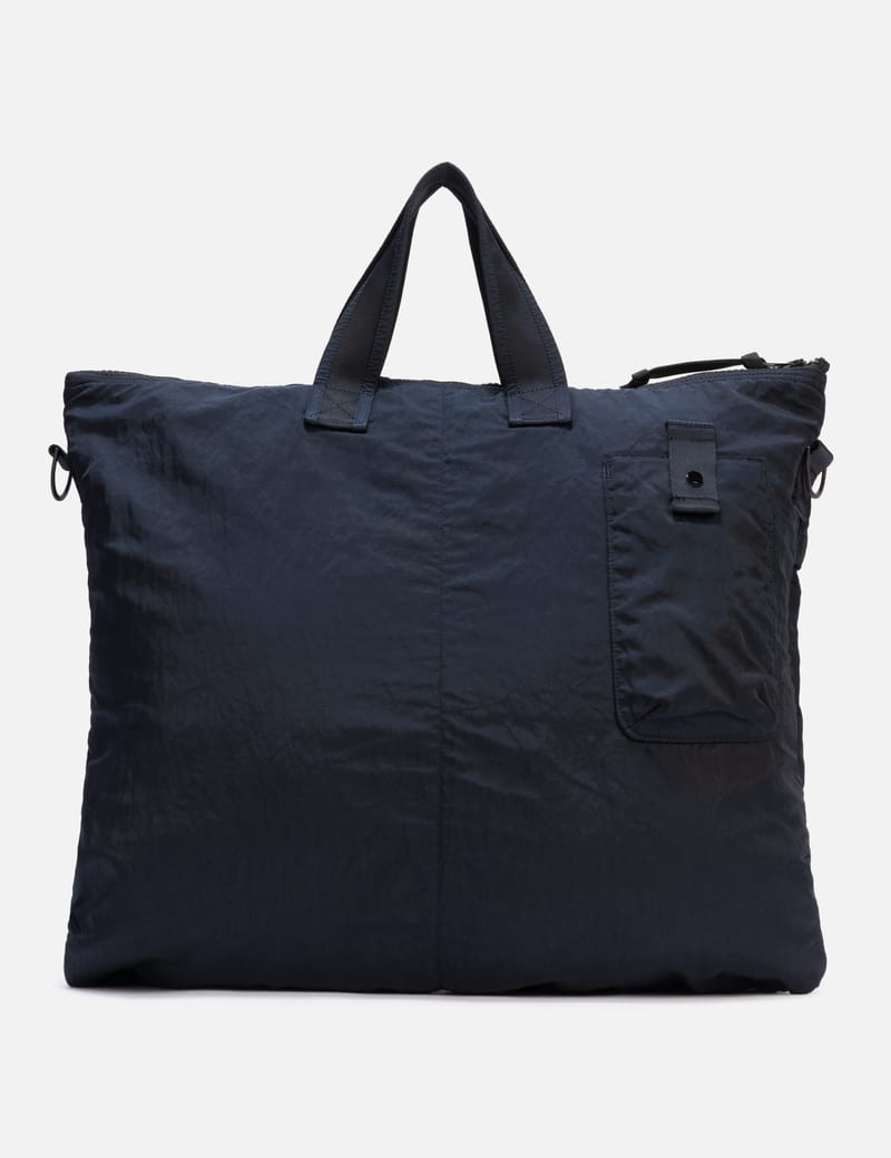 6*4様 C.P. COMPANY Nylon B Tote Bag ショルダー C.P. Company Nylon B Tote Bag - Garment-dyed nylon tote with