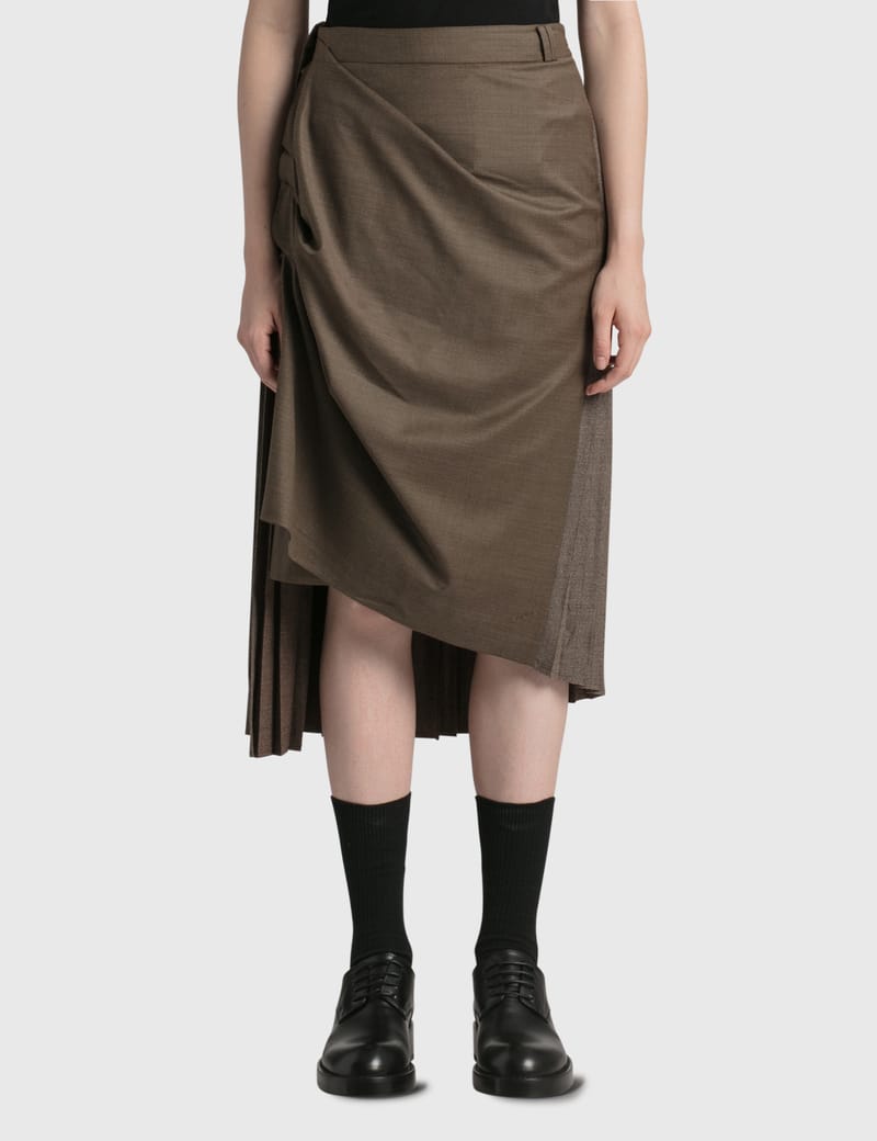 正規品・送料込み◆ADERERROR◆Skirt Product. 71 Ader Error - Product. 44 Slit Neck Sweatshirt | HBX