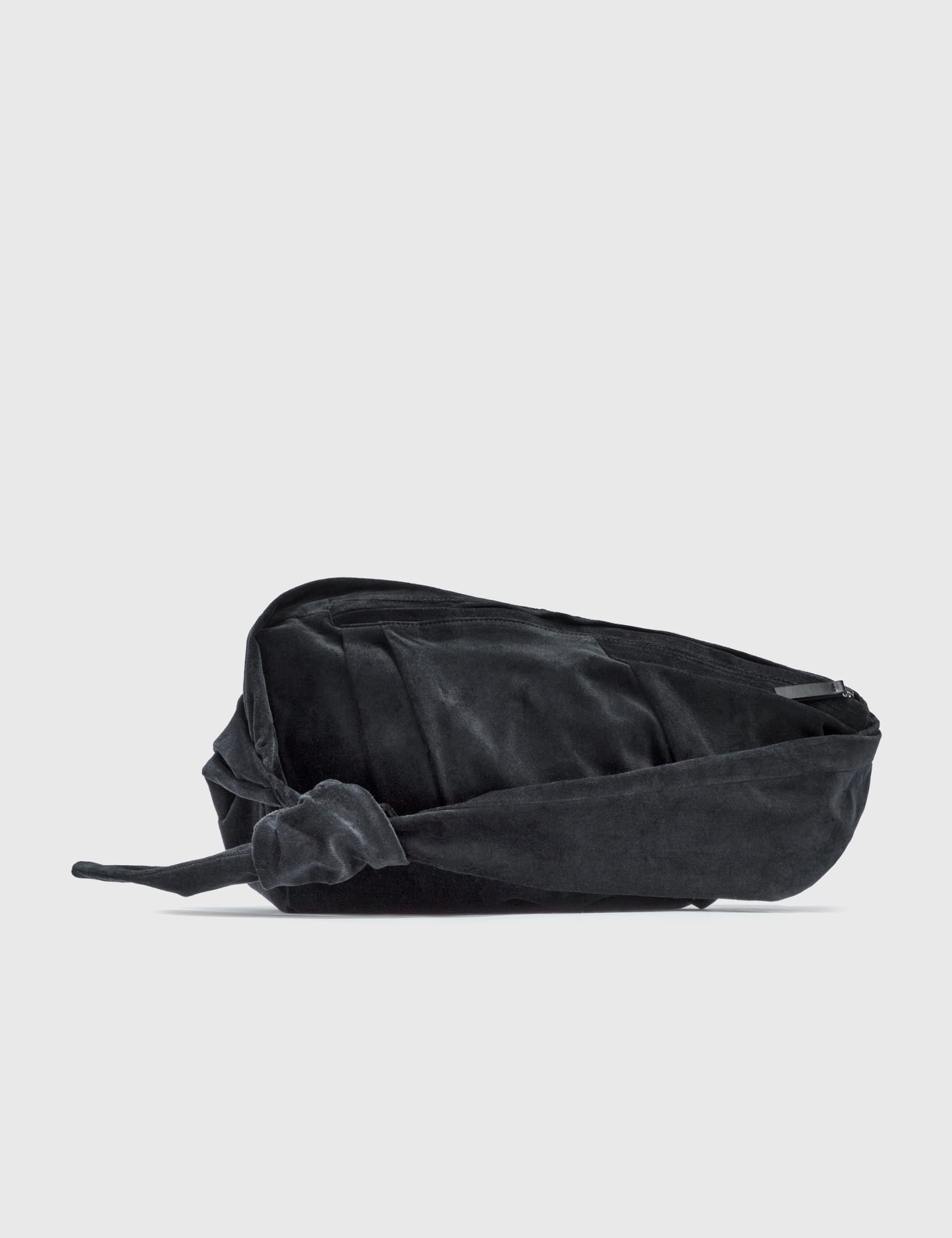 Low Classic - Knot Bag | HBX - Globally Curated Fashion and Lifestyle by  Hypebeast