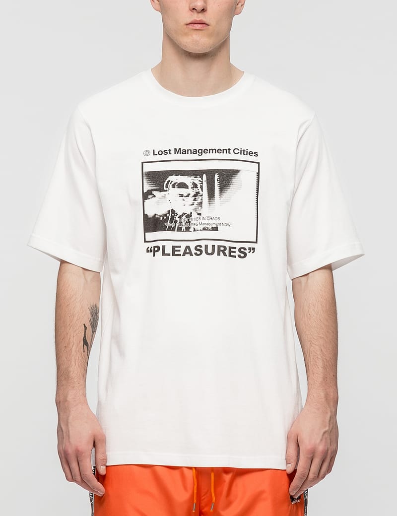 [ LMC ] ★ 韓国大人気 ★LMC X PLEASURES SOCIETY TEE LMC - Pleasures X LMC Suicide T-Shirt | HBX - Globally