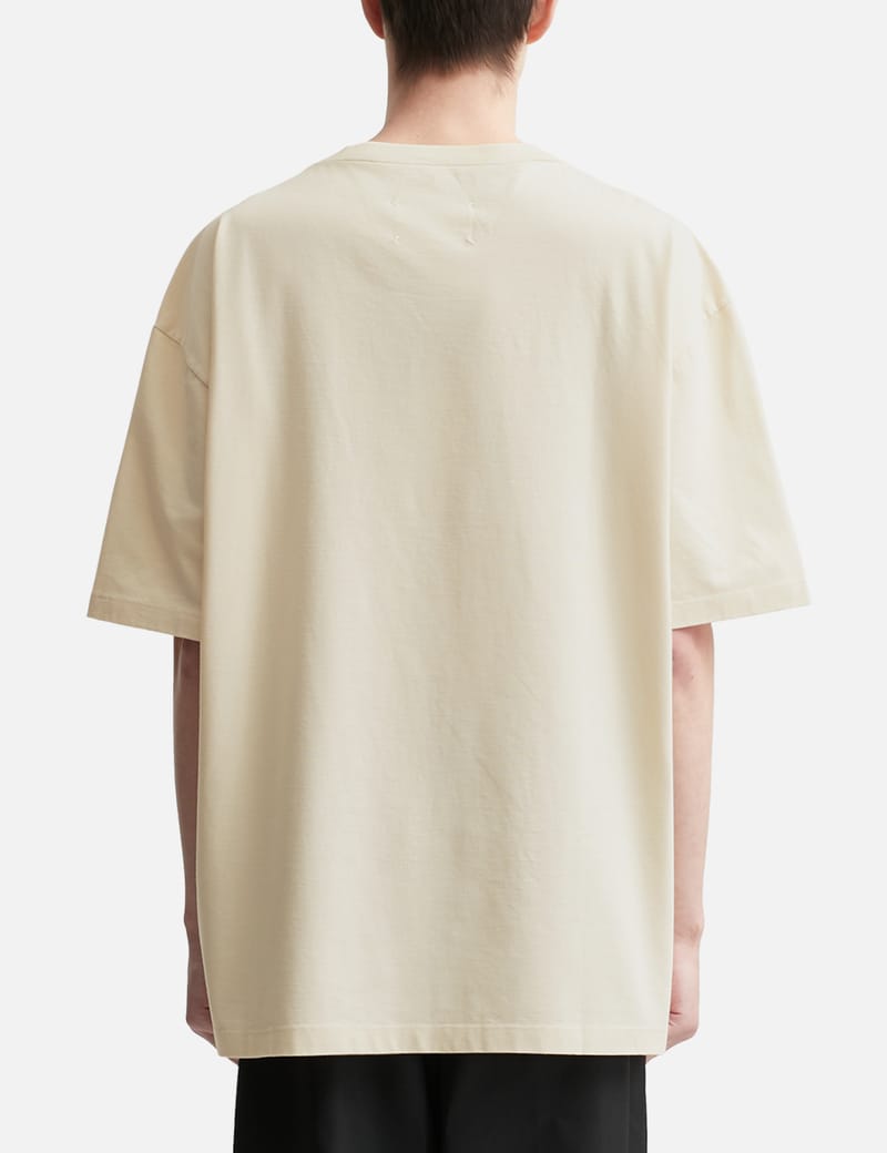 【送料&関税込】Maison Margiela over Beige Cotton T-shirt Maison Margiela 'over' Beige Cotton T-shirt | italist