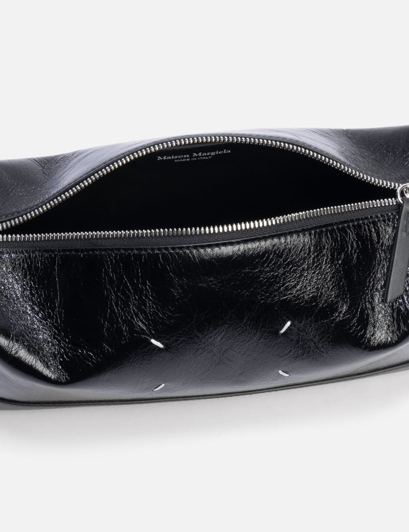 Maison Margiela ベルトショルダーバッグ - 光沢のあるしわ加工カーフ