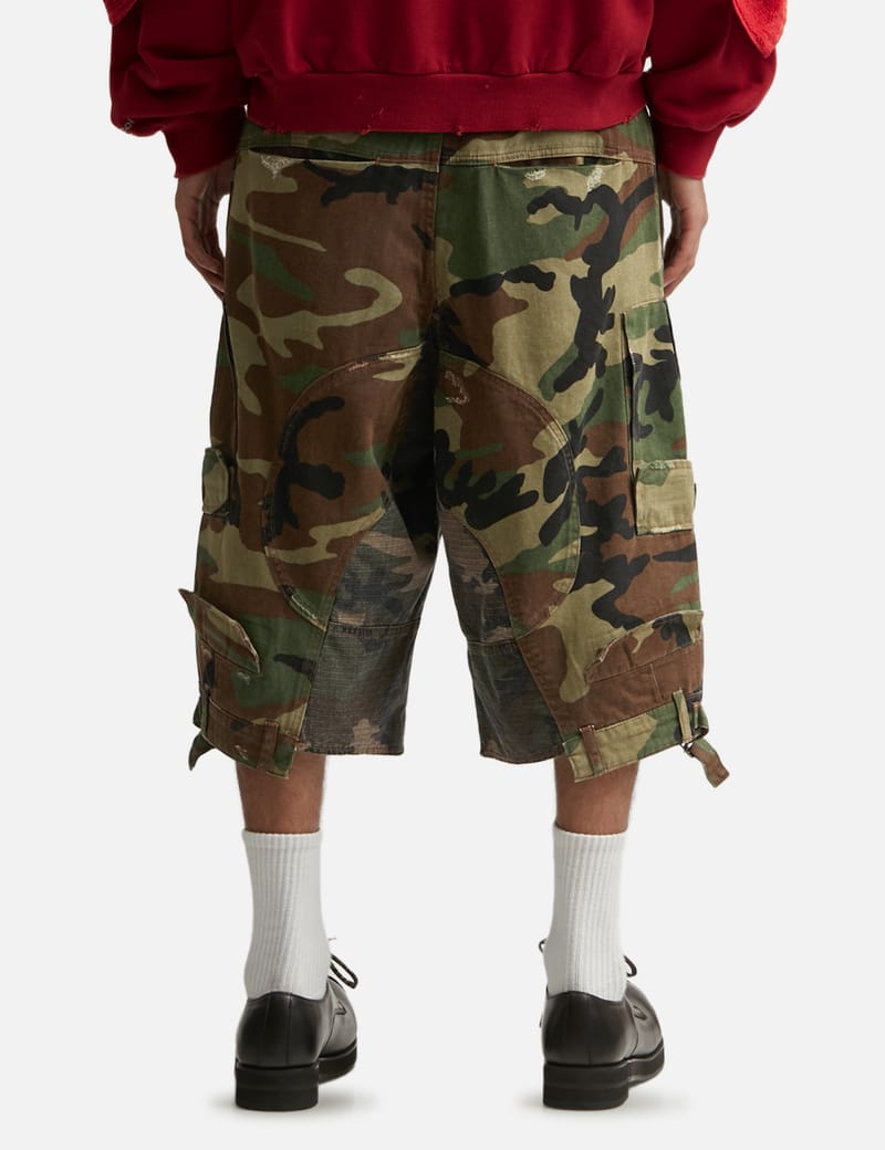 Protocol-Index Upside Down Cargo Shorts - 逆さまデザインとカモ柄が