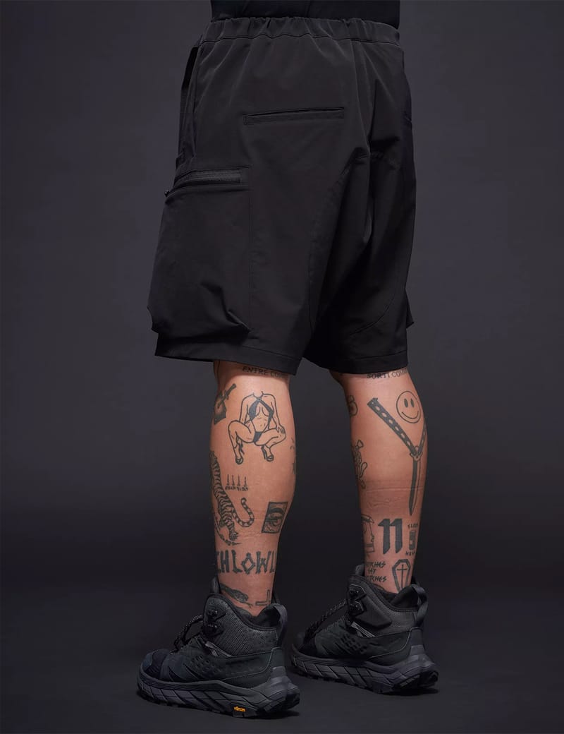 ALGONQUINS アルゴンキン　ショートパンツ　黒　ボーダー　個性的　美品 ACRONYM® - ショーラー®ドライスキン™ カーゴショート パンツ