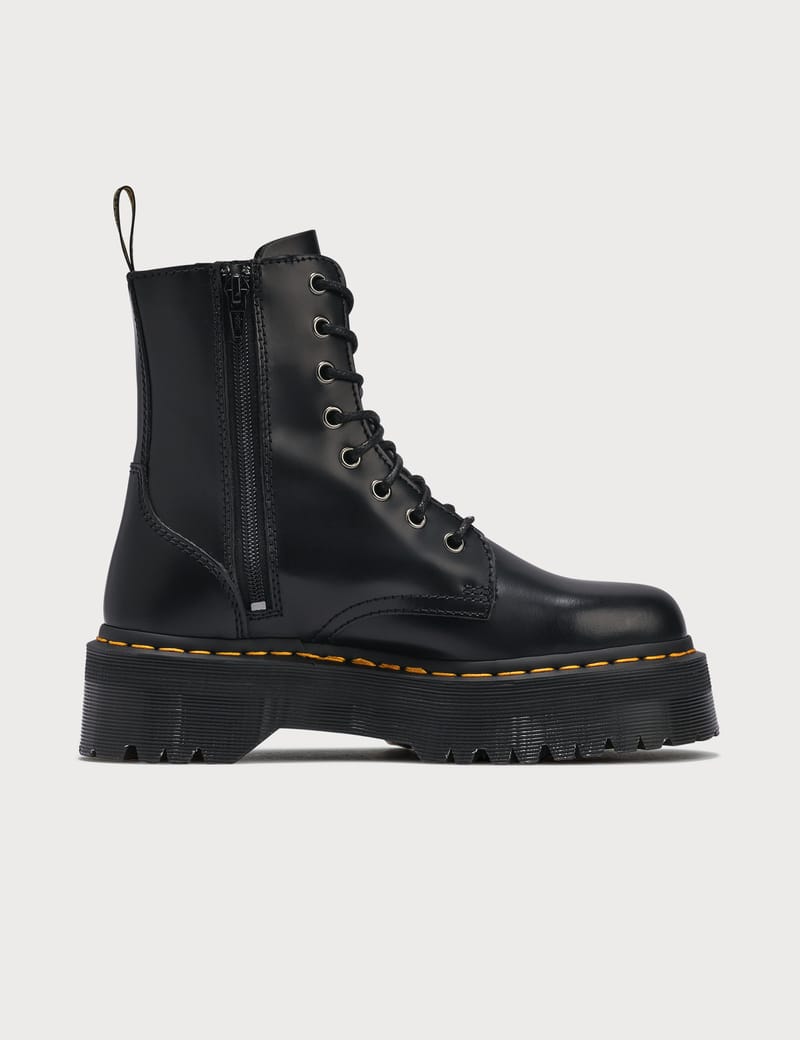 ドクターマーチン★JADON SMOOTH プラットフォーム ブーツ Jadon Boot Smooth Leather Platforms in Black | Dr. Martens