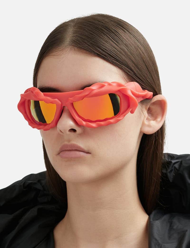 【関税込み】Ottolinger オレンジ ツイスト サングラス OTTOLINGER Orange Twisted Sunglasses | REVERSIBLE