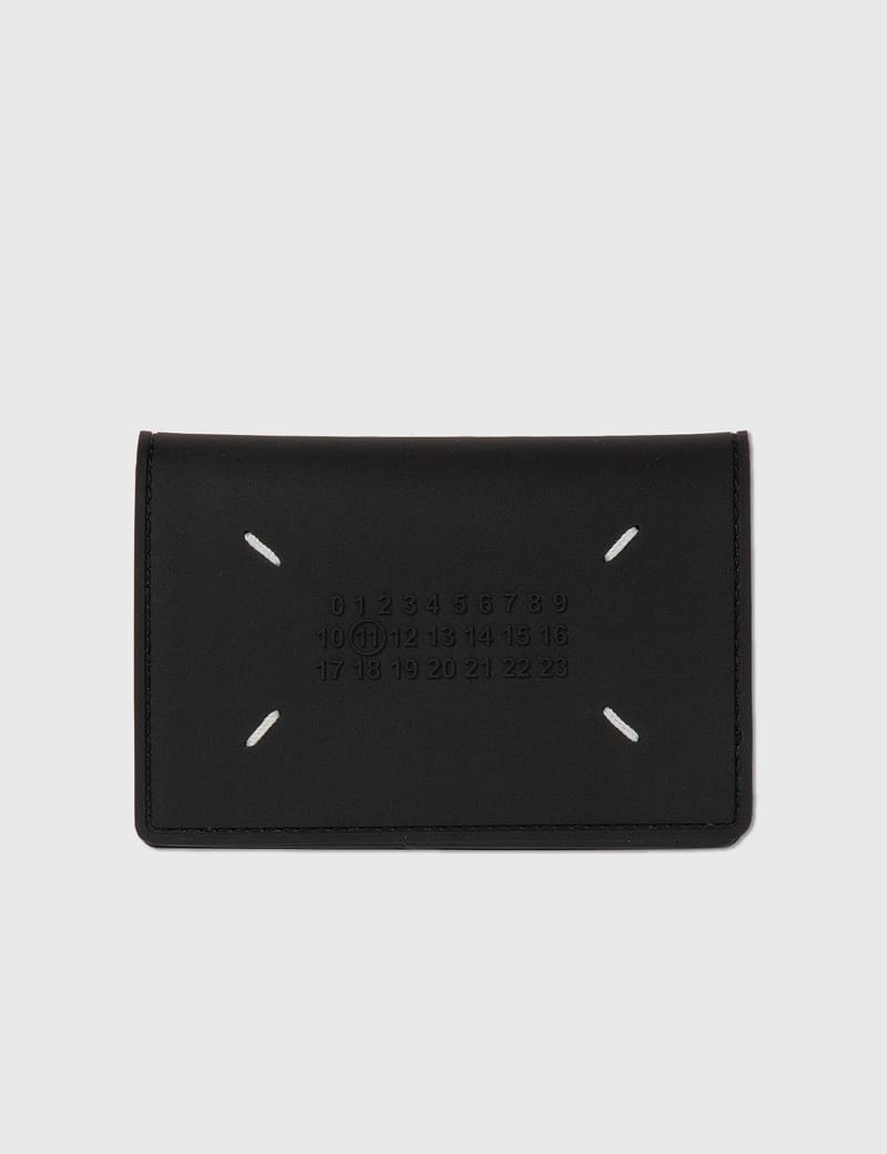 早い者勝ち【Maison Margiela】バイフォールド カードホルダー メゾン マルジェラ - PVC レザー バイフォールド カードホルダー