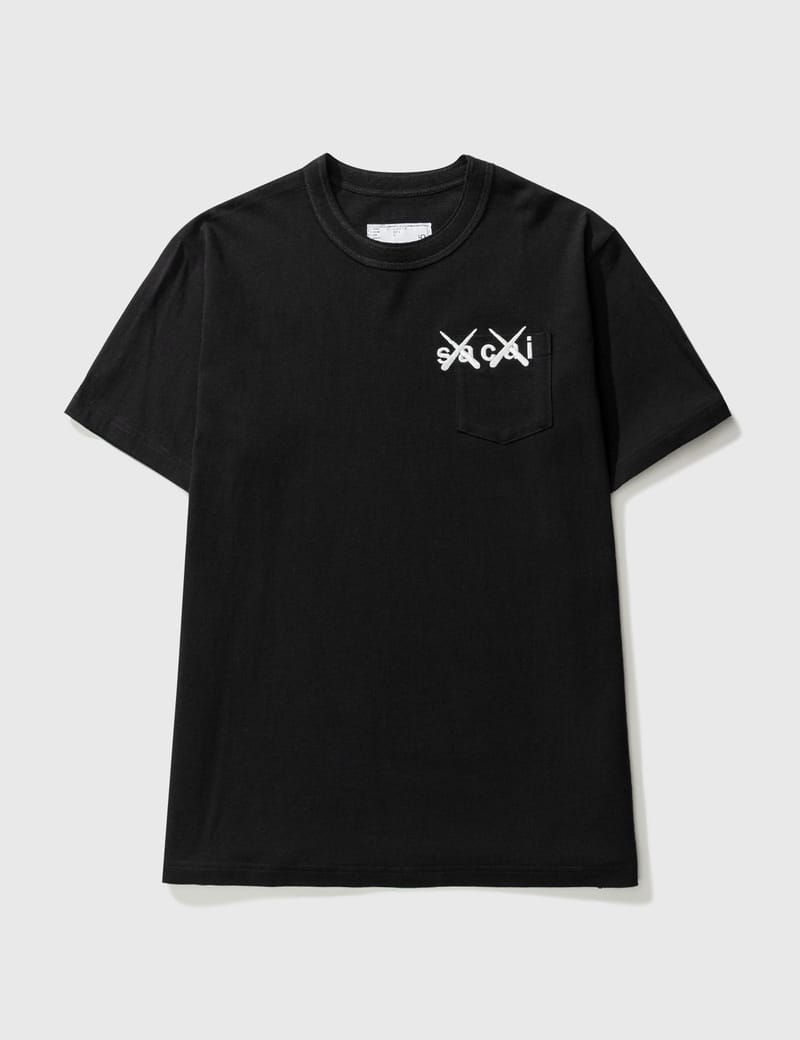 Sacai - KAWS エンブロイダリー Tシャツ | HBX - ハイプビースト ...