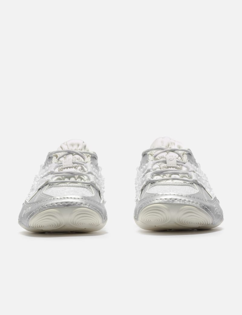 Asics X EMPTY BEHAVIOR HYPERSYNC - Sleek sneakers with everyday