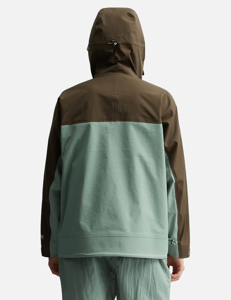 CMF Outdoor Garment - Slash Shell Coexist Jacket | HBX