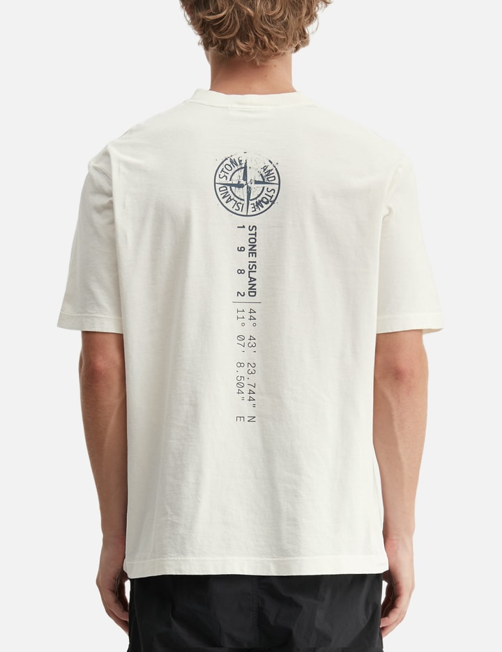Stone Island 有机棉平纹针织印花T恤 - 成衣染色设计,胸背植绒罗盘印花彰显街头质感 | HBX