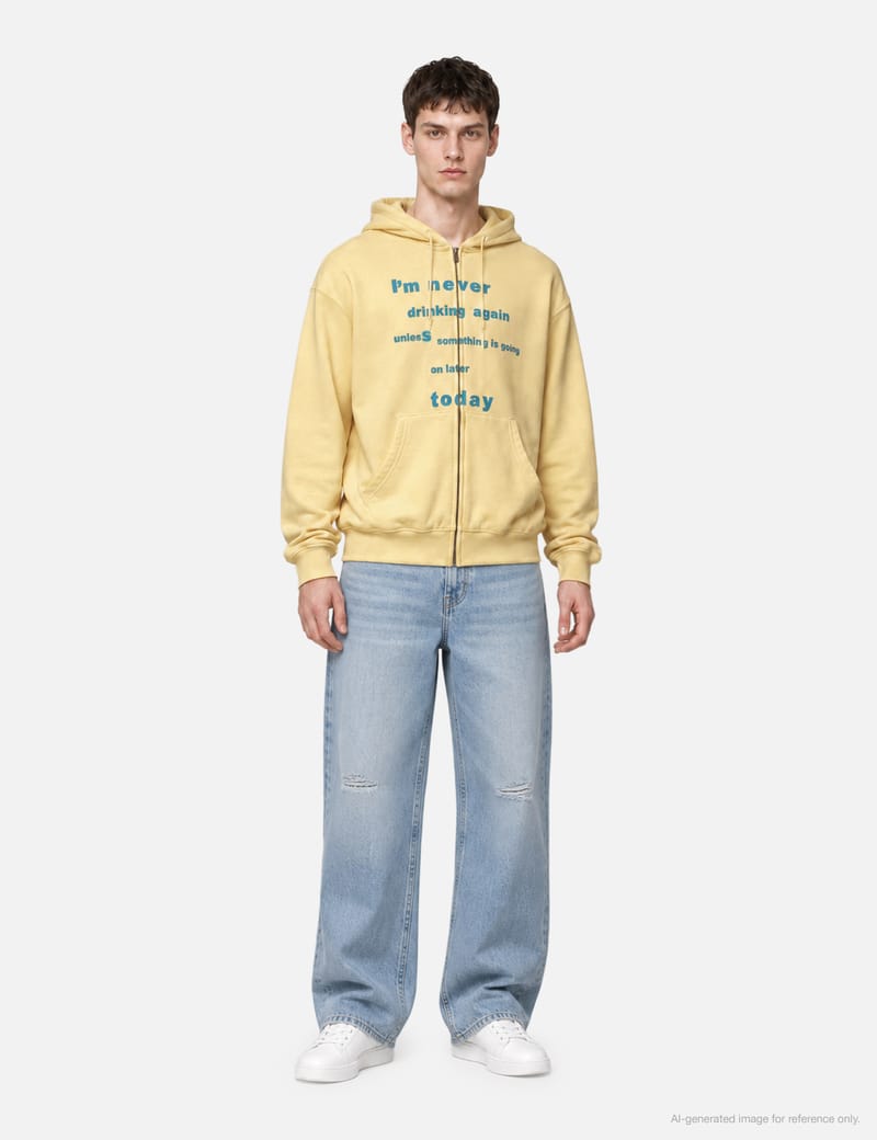 Praying Never Drinking Again Yellow Hoodie - 遊び心のあるロゴ刺繍