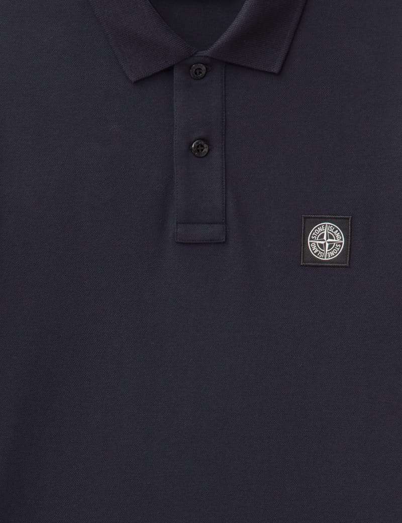 STONE  コンパスパッチ ポロシャツ　くすみブルー Lサイズ STONE ISLAND コンパスパッチ ポロシャツ くすみブルー Lサイズ