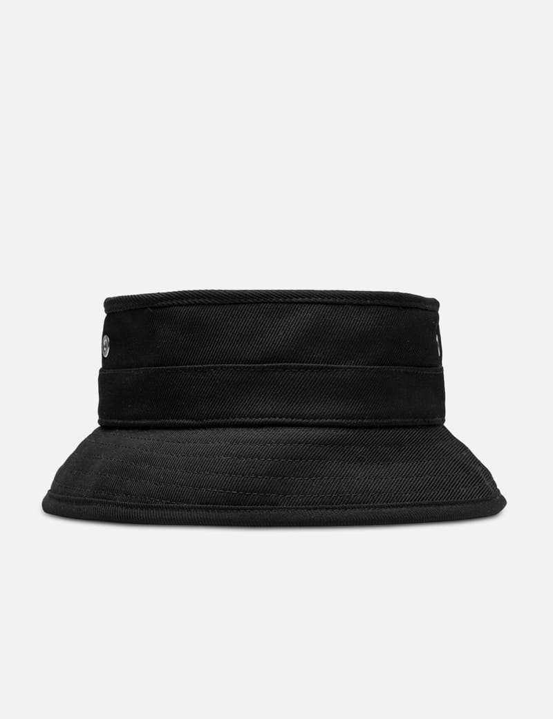 Hardior cap outlet