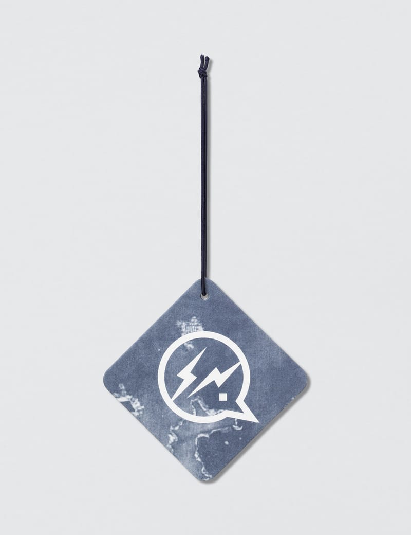 kiki 　V.A. retaW CARTAG Fragment Denim By Vanquish & Fragment - Retaw Car Tag | HBX