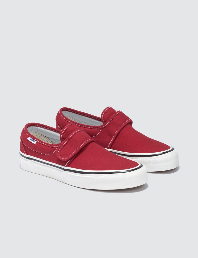 Vans slip on clearance 47 v dx red